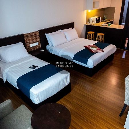 Hotel Berkat Studio Kota Bharu Exterior foto