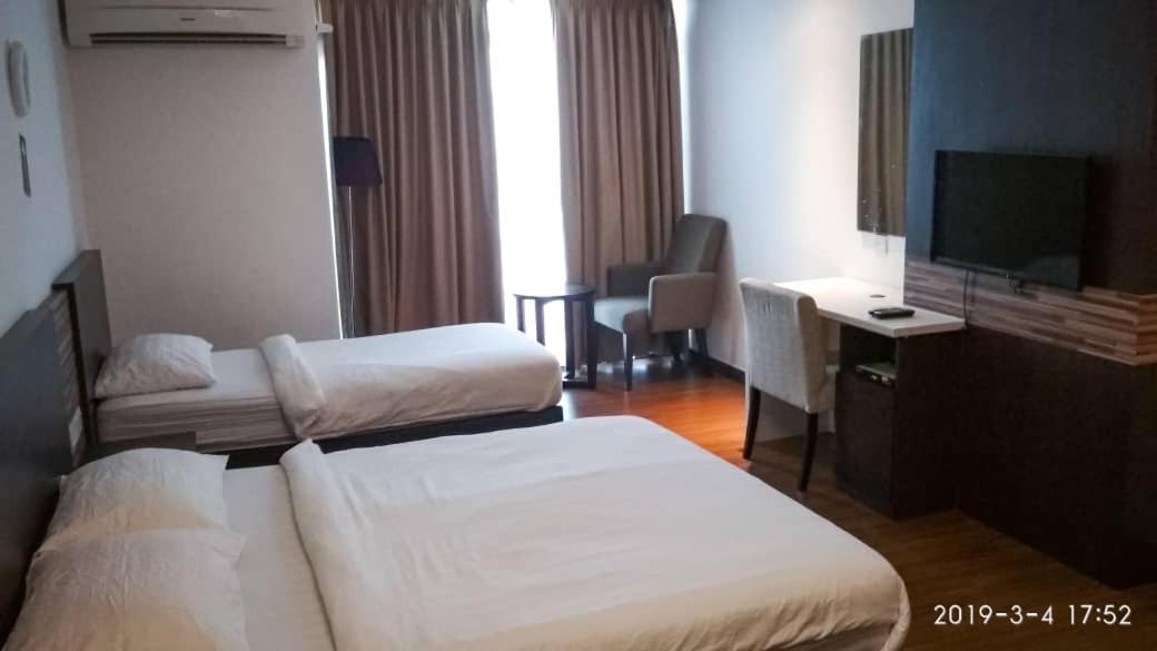 Hotel Berkat Studio Kota Bharu Exterior foto