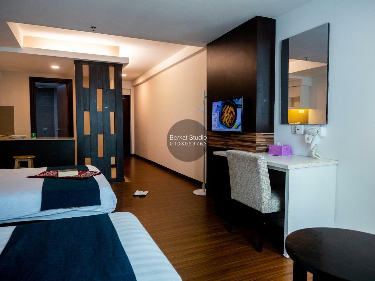 Hotel Berkat Studio Kota Bharu Exterior foto